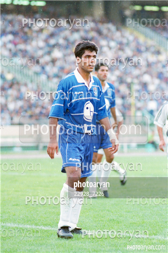 بازیکنان دهه های مختلف فوتبال ایران 9-ستار همدانی,