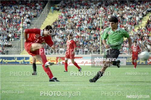 بازیکنان دهه های مختلف فوتبال ایران 11-علی دایی  Ali Daei,مهدی هاشمی نصب,