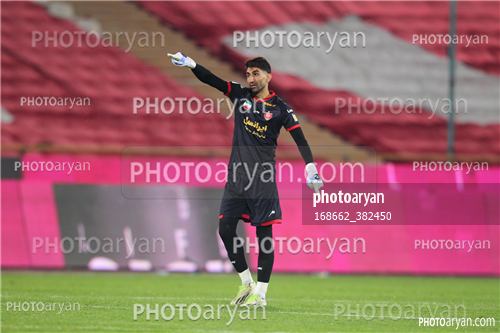 پرسپولیس 2-تراکتور 0  (1402/12/02)-