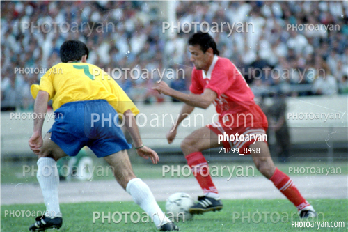 بازیکنان دهه های مختلف فوتبال ایران 4-کریم باقری,رضا ترابیان,