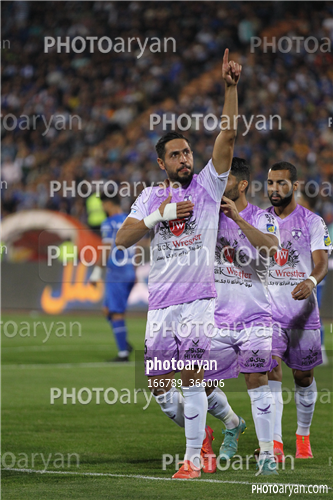 استقلال 3-هوادار 2  (1402/07/28)-