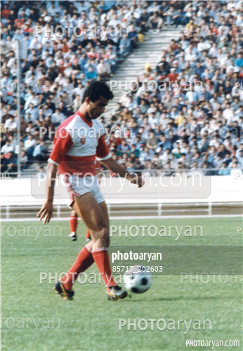 بازیکنان دهه های مختلف فوتبال ایران22-محسن عاشوریَ,