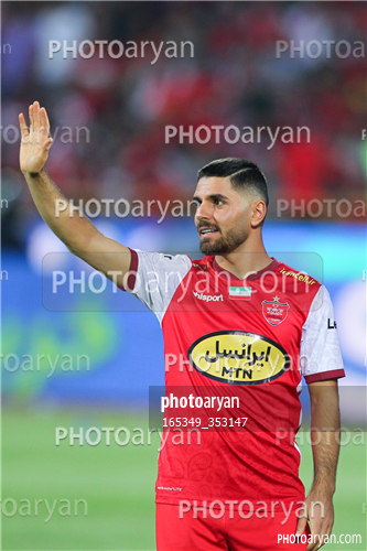 استقلال 1-پرسپولیس 2  (1402/03/10)-محمد عمری,