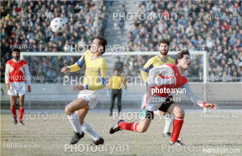 بازیکنان دهه های مختلف فوتبال ایران 8-فرشاد پیوس  Farshad Pious,