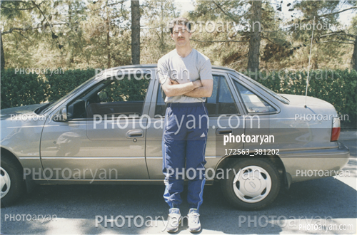 بازیکنان دهه های مختلف فوتبال ایران 40-کریم باقری,