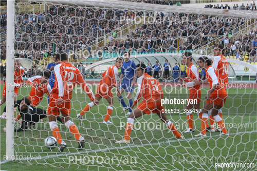 استقلال 0-سایپا 0  (1384/12/13)-