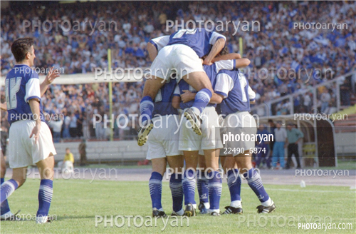 بازیکنان دهه های مختلف فوتبال ایران 8-ادموند اختر,