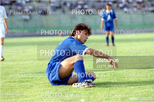 بازیکنان دهه های مختلف فوتبال ایران 5-علی اکبریان,