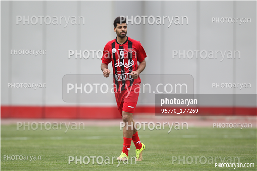 تمرین پرسپولیس در ورزشگاه درفشی فر 95/02/13-مهدی طارمی,