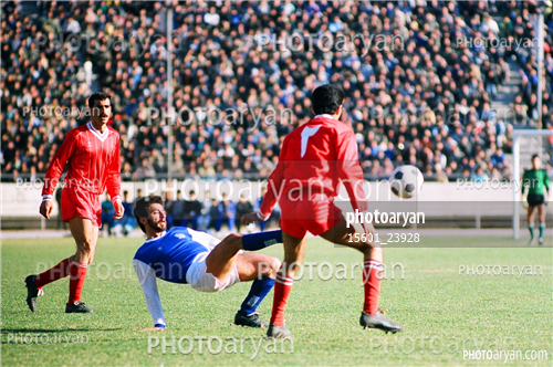 بازیکنان دهه های مختلف فوتبال ایران 2-امیر قلعه نویی,