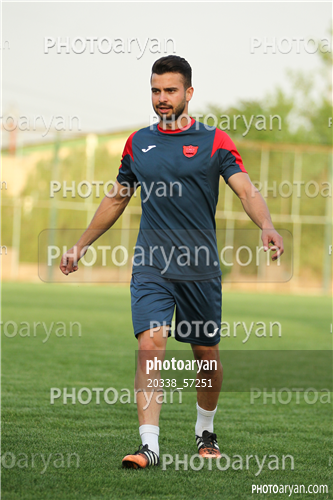 تمرین پرسپولیس در ورزشگاه خیریه عمل 96/02/23-سروش رفیعی,