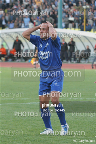 استقلال 0-سایپا 0  (1384/12/13)-