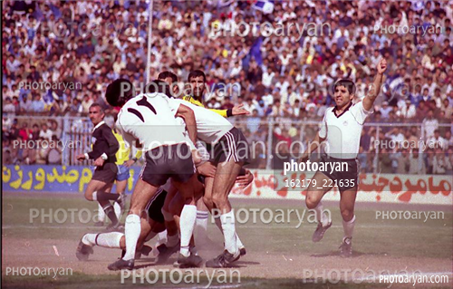 بازیکنان دهه های مختلف فوتبال ایران 34 -