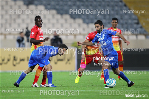 استقلال 1-فولاد خوزستان 0-96/01/12-کاوه رضایی,فرشید اسماعیلی,ماتیاس چاگو,