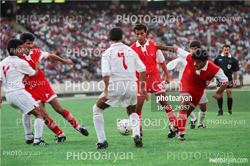 بازیکنان دهه های مختلف فوتبال ایران 2-بهزاد داداش زاده,علی دایی  Ali Daei,یحیی گل محمدی,