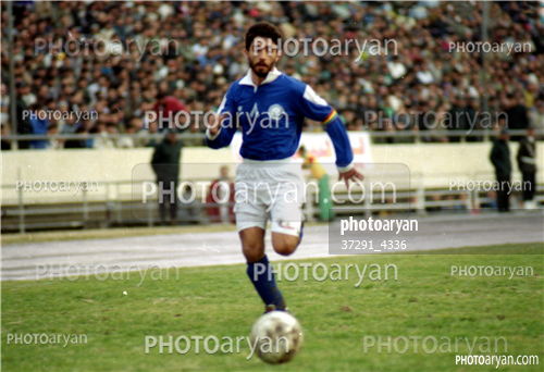 بازیکنان دهه های مختلف فوتبال ایران 11-امیر قلعه نویی,