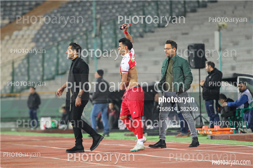 پرسپولیس 2-تراکتور 0  (1402/12/02)-