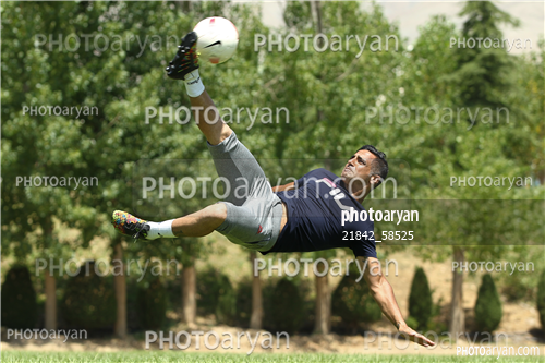 تمرینات ترم تابستان آکادمی پیوس  96/04/04-ولی رضایی,