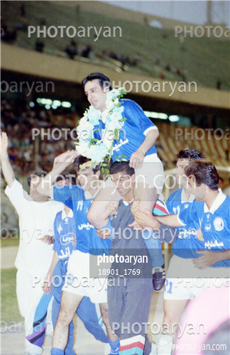 بازیکنان دهه های مختلف فوتبال ایران 3-شاهین بیانی,