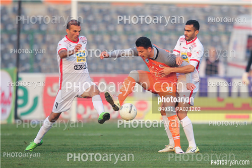 سایپا 0-پرسپولیس  2 (98/09/23)-