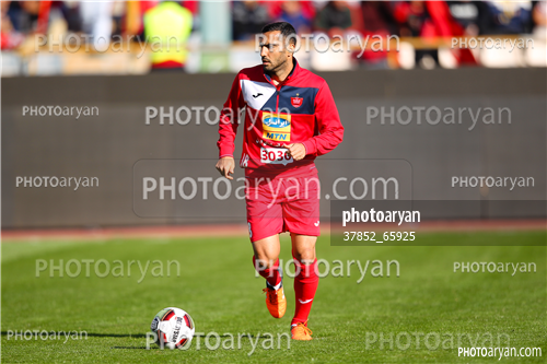 پرسپولیس 4 -ذوب آهن اصفهان 0 (96/09/10)-محسن ربیع خواه,