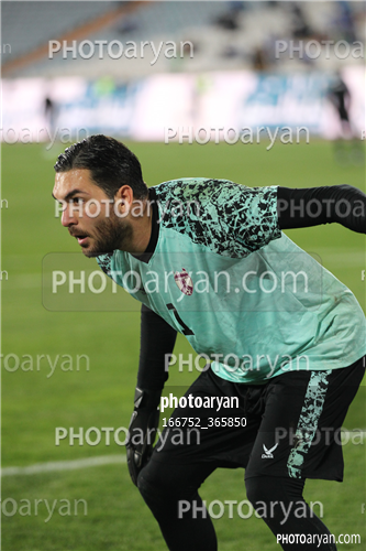 استقلال 3-هوادار 2  (1402/07/28)-