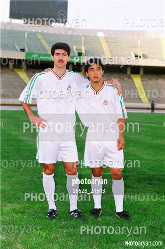 بازیکنان دهه های مختلف فوتبال ایران 2-خداداد عزیزی  Khodadad Azizi,کریم باقری,