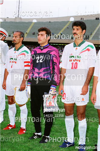 بازیکنان دهه های مختلف فوتبال ایران 1-محمد خاکپور,علی دایی  Ali Daei,هادی طباطبایی,