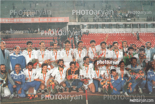 اسکن شده از عکسهای مجلات-احمدرضا عابدزاده Ahmad Reza Abedzadeh,فرشاد پیوس  Farshad Pious,محسن عاشوریَ,مجتبی محرمی,مجید نامجو مطلق,شاهرخ بیانی,شاهین بیانی,ناصر محمدخانی,مهدی فنونی زاده,عبدالصمد مرفاوی,مرتضی کرمانی مقدم,علی پروین  Ali Parvin,پرویز کماسی,