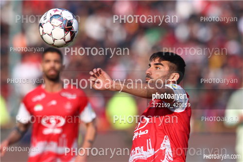 پرسپولیس  2-تراکتور  0    (1403/11/07)-