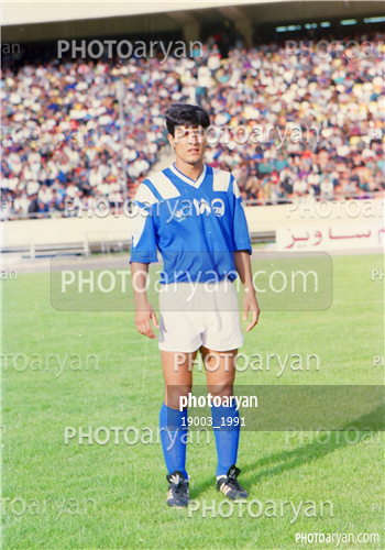 بازیکنان دهه های مختلف فوتبال ایران 3-علی حاج اکبری,