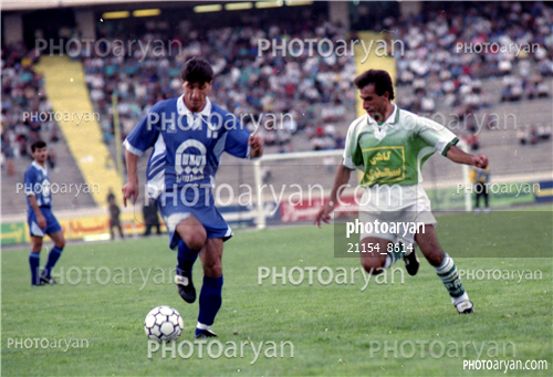 بازیکنان دهه های مختلف فوتبال ایران 4-محمد تقوی,