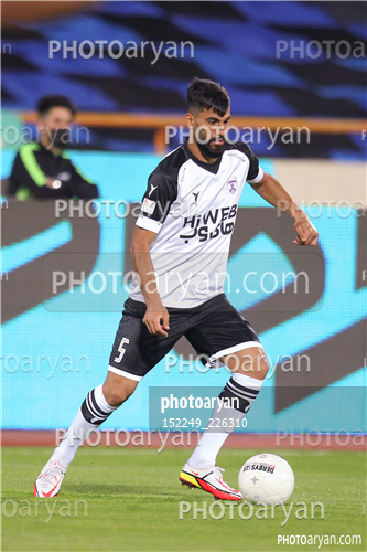 استقلال 1-هوادار 0 (1400/07/28)-