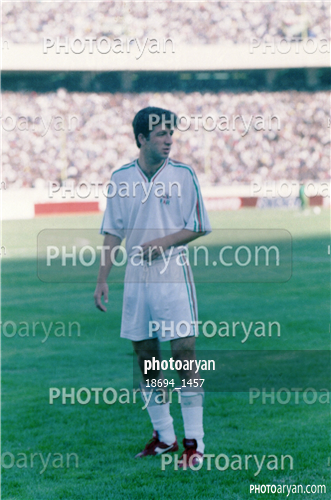 بازیکنان دهه های مختلف فوتبال ایران 3-اسماعیل حلالی,