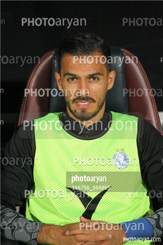 استقلال 3-هوادار 2  (1402/07/28)-