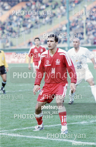 بازیکنان دهه های مختلف فوتبال ایران 10-رضا جباری,