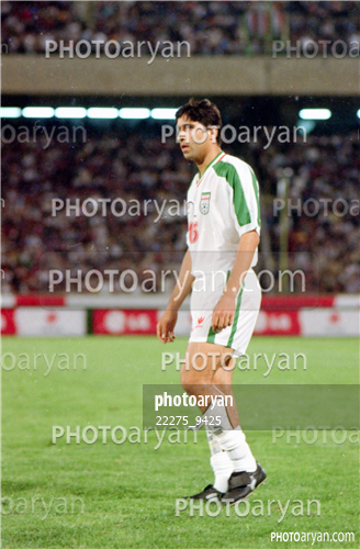 بازیکنان دهه های مختلف فوتبال ایران 8-وحید هاشمیان,