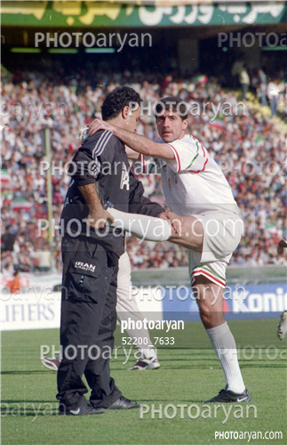 بازیکنان دهه های مختلف فوتبال ایران 12-کریم باقری,