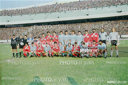 بازیکنان دهه های مختلف فوتبال ایران 1-محسن عاشوریَ,مجتبی محرمی,مرتضی فنونی زاده,محمد پنجعلی,سعید نعیم آبادی,کریم باوی,رضا عابدیان,ضیاء عربشاهی,فریبرز مرادی,بهروز سلطانی,