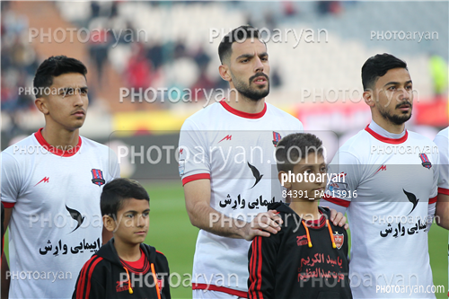 پرسپولیس 1-نساجی مازندران  0 (98/10/06)-حسین زامهران,احسان قهاری,محمد عرفان معصومی,