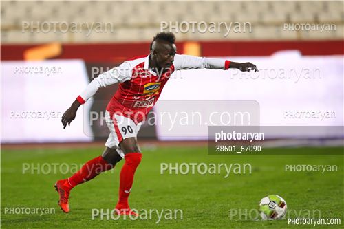 پرسپولیس 1(4)-صنعت نفت ابادان 1(5)  (96/09/28)-گادوین منشاGodwin Mensha,