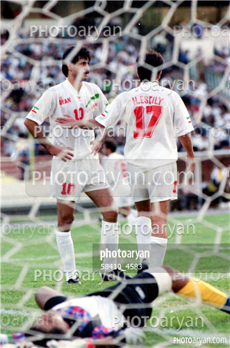 بازیکنان دهه های مختلف فوتبال ایران 15-حمید استیلی,علی دایی  Ali Daei,