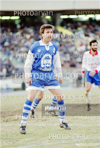 بازیکنان دهه های مختلف فوتبال ایران 3-جواد زرینچه,