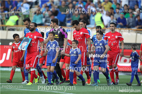 استقلال 2 - تراکتورسازی 3 (95/02/19)-فرزاد حاتمی,محمدرضا اخباری,حنیف عمران زاده,محمد ایران پوریان,مهدی کیانی,