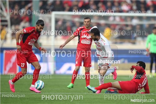 پرسپولیس 3- تراکتورسازی تبریز‎ (95/11/17)0-محمد نوری,رامین رضائیان,وحید امیری,