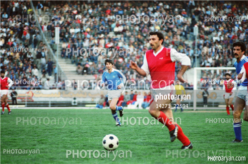 بازیکنان دهه های مختلف فوتبال ایران 1-حمید درخشان,