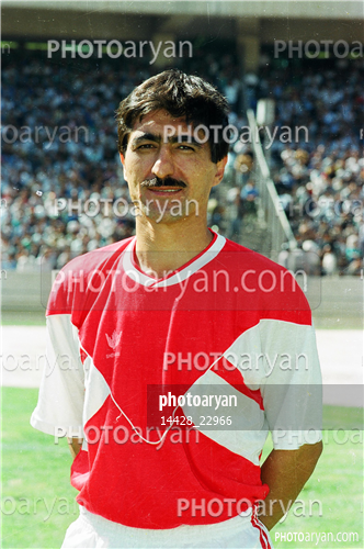 بازیکنان دهه های مختلف فوتبال ایران 1-ناصر محمدخانی,