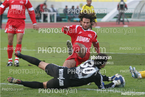 پرسپولیس 2-فجر سپاسی 4 (1384/10/09)-