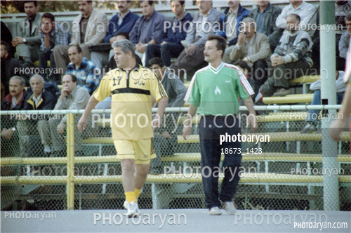 بازیکنان دهه های مختلف فوتبال ایران 3-فرشاد پیوس  Farshad Pious,