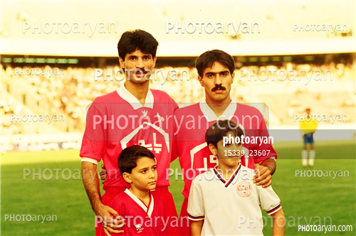 بازیکنان دهه های مختلف فوتبال ایران 2-افشین پیروانی,علی دایی  Ali Daei,